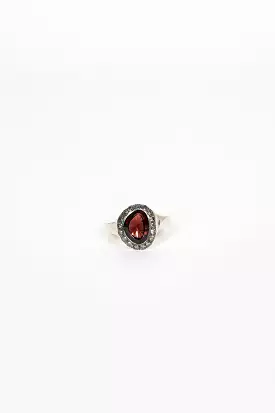 Grayle Ring Silver/Garnet