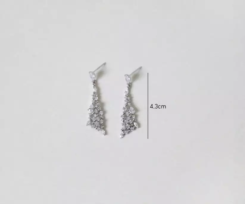 IU Chandelier Silver Rose Gold Bling Earrings Cubic Drop Korean Jewelry Womens Accessories Luxury Fashion Dating Clubber Elegant