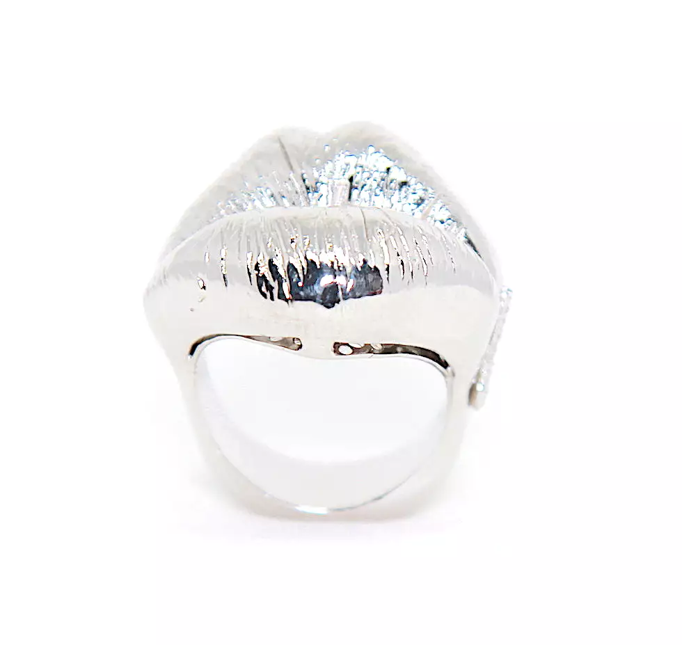 KISS RING SILVER