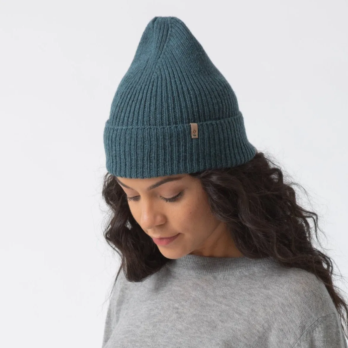 Merino Handknit Rib Hat in Dragonfly Green