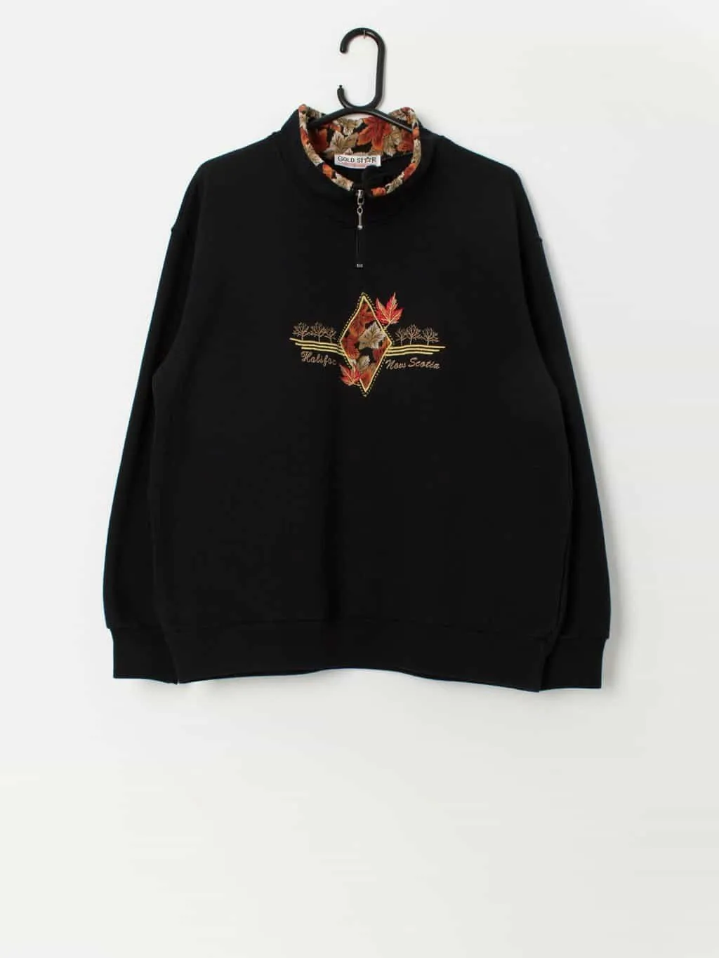 Vintage autumn Nova Scotia sweatshirt in black with orange maple leaves – Large